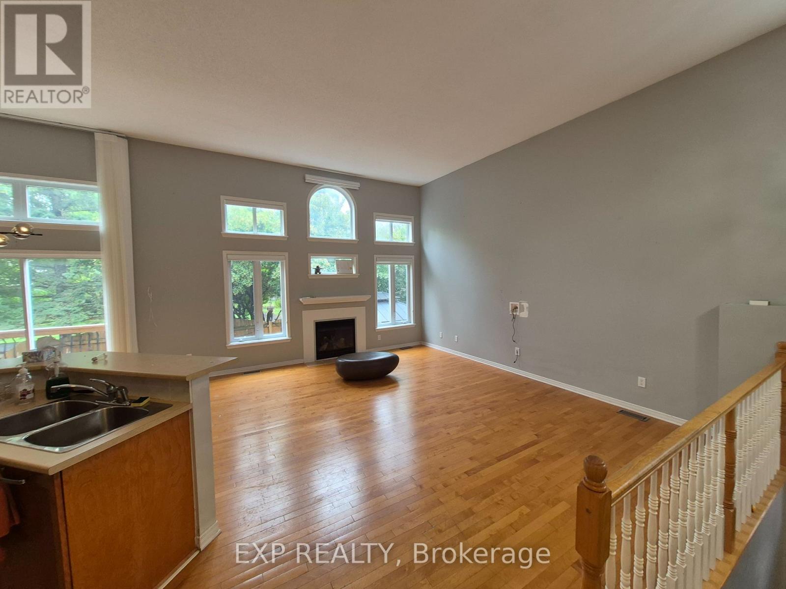 4 Bed, 3 Bath House for Rent in Ottawa – 2 MAPLE PARK PRIVATE, Ottawa – MLS# X13629900 - Image 7