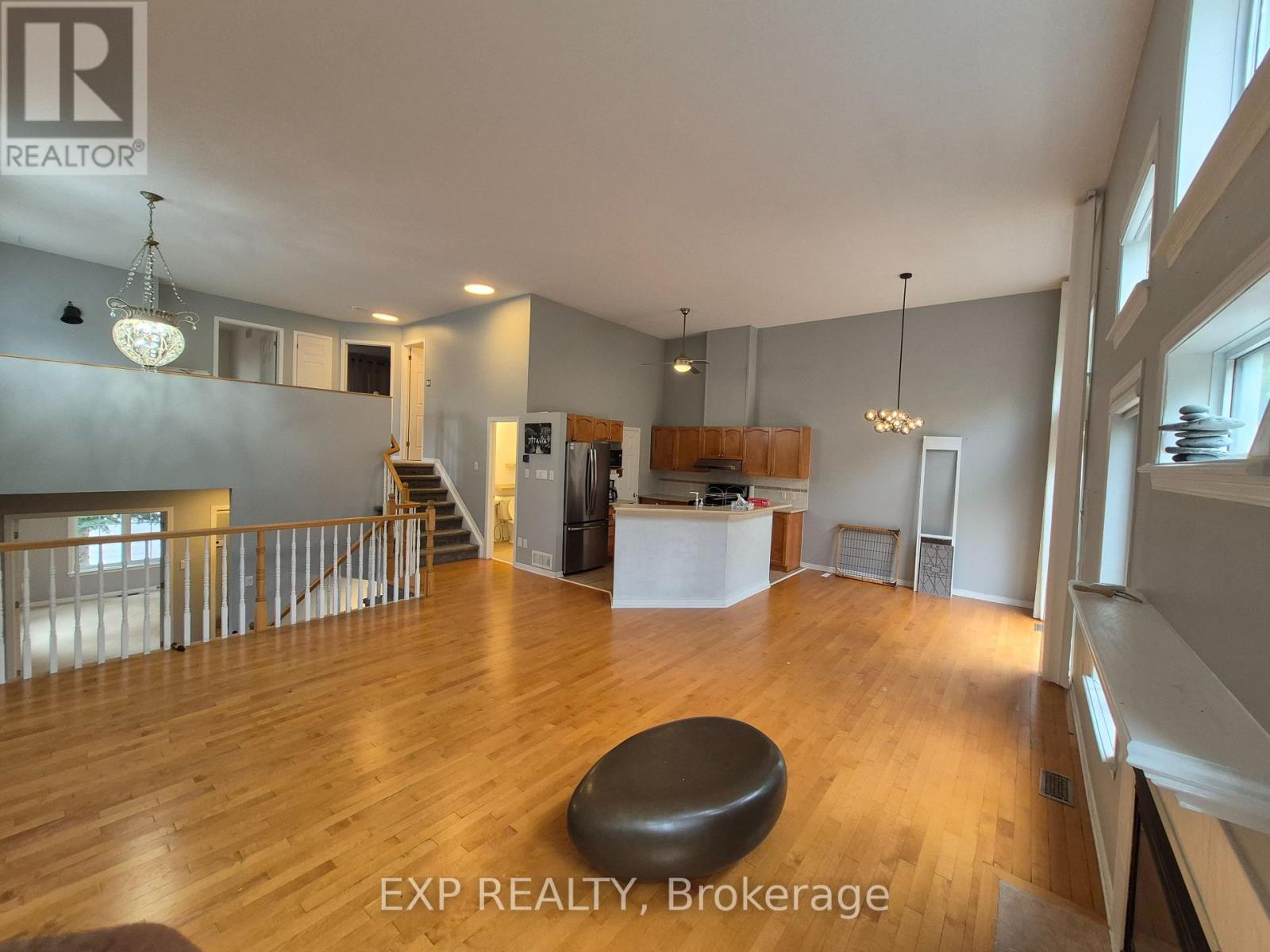 4 Bed, 3 Bath House for Rent in Ottawa – 2 MAPLE PARK PRIVATE, Ottawa – MLS# X13629900 - Image 8