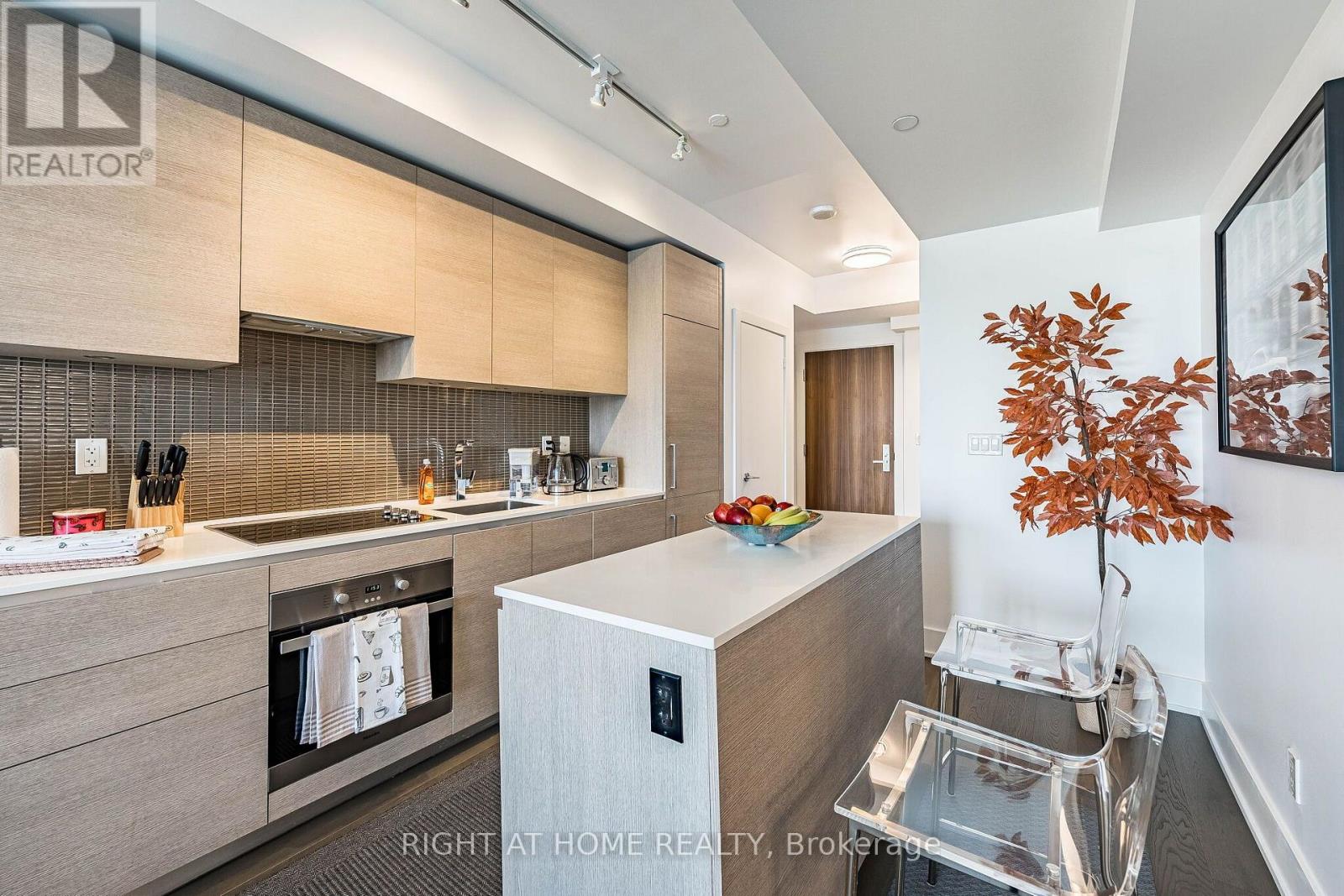 #1604 200 BLOOR STREET W - 13