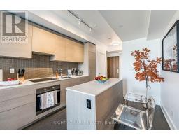 1604 - 200 Bloor Street W, Toronto, ON M5S0B1 Photo 13