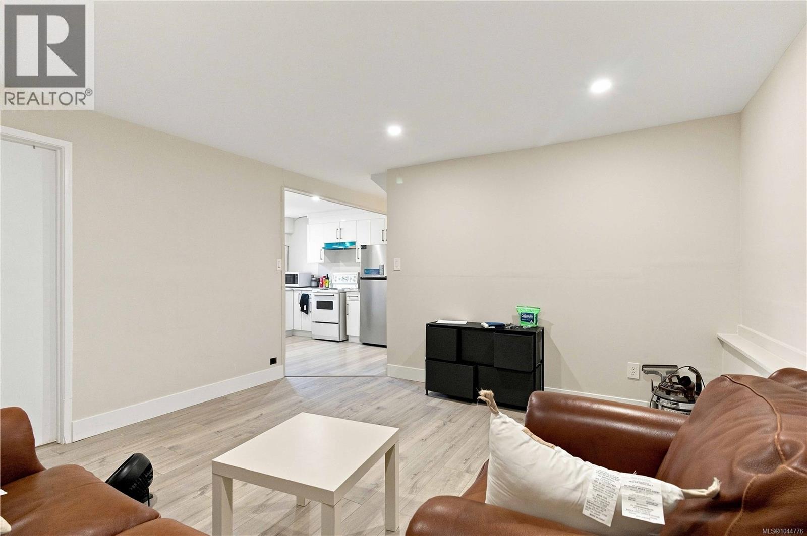  2940 Cedar Hill Road, Victoria