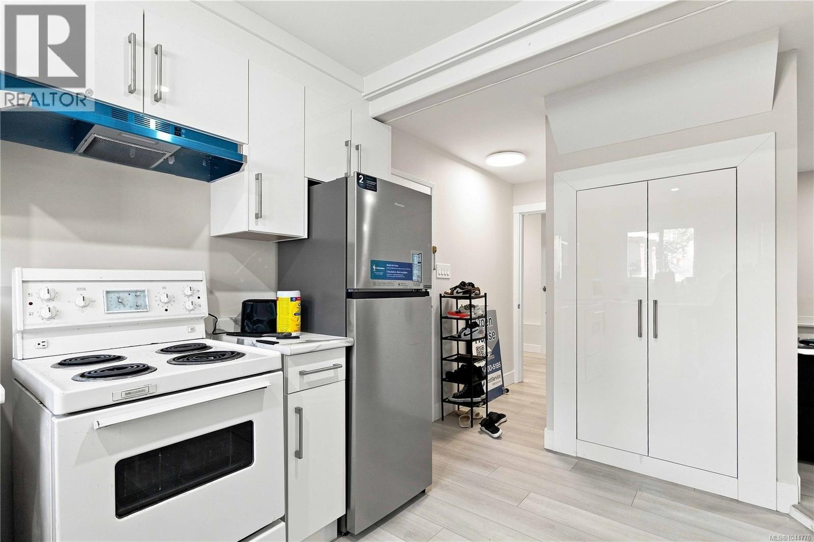 2940 Cedar Hill Rd - 29