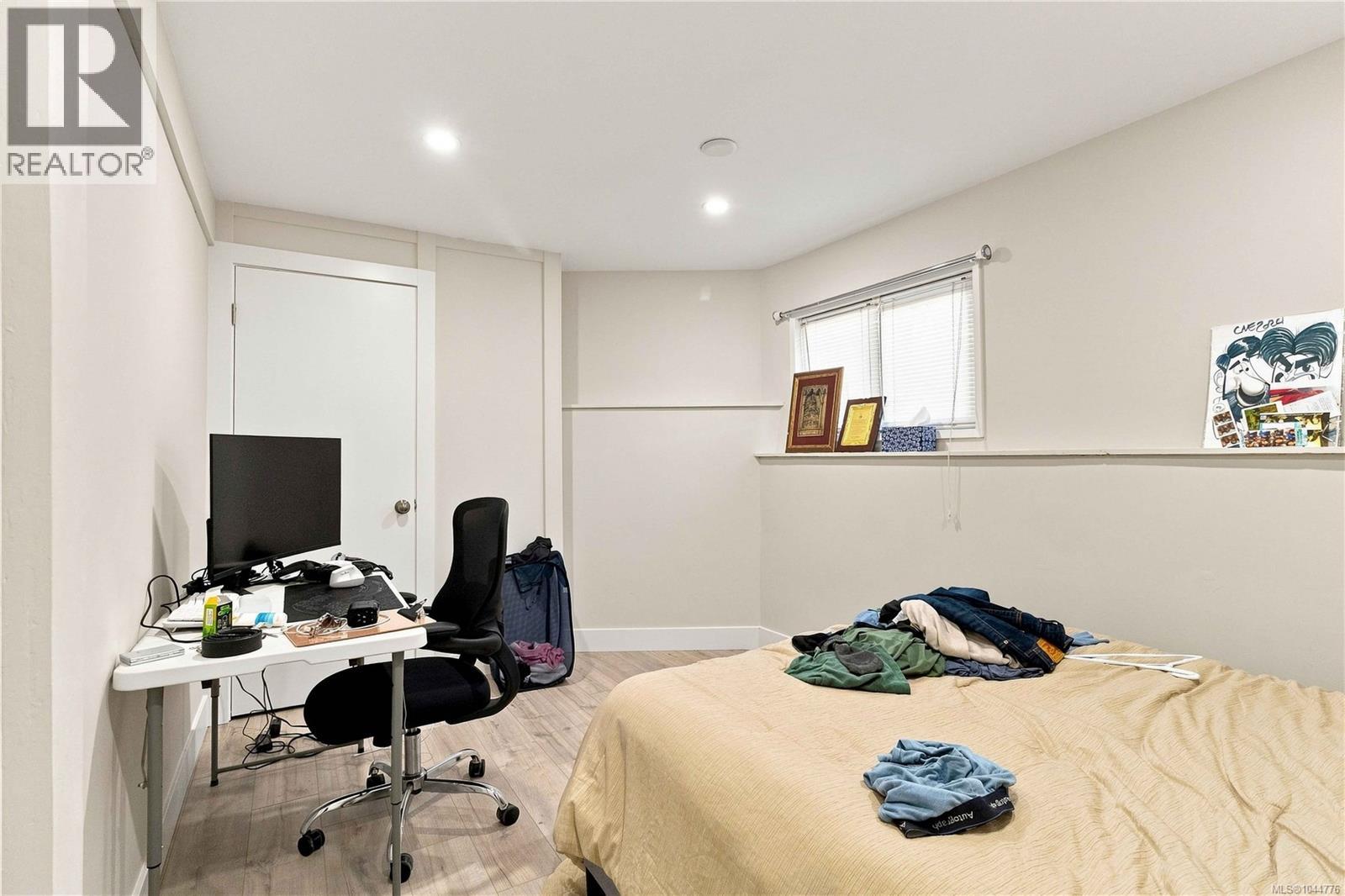  2940 Cedar Hill Road, Victoria