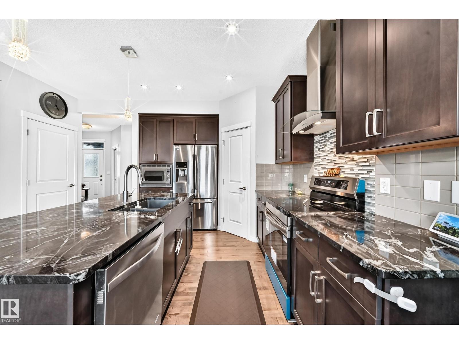 6122 175A AV NW - 9