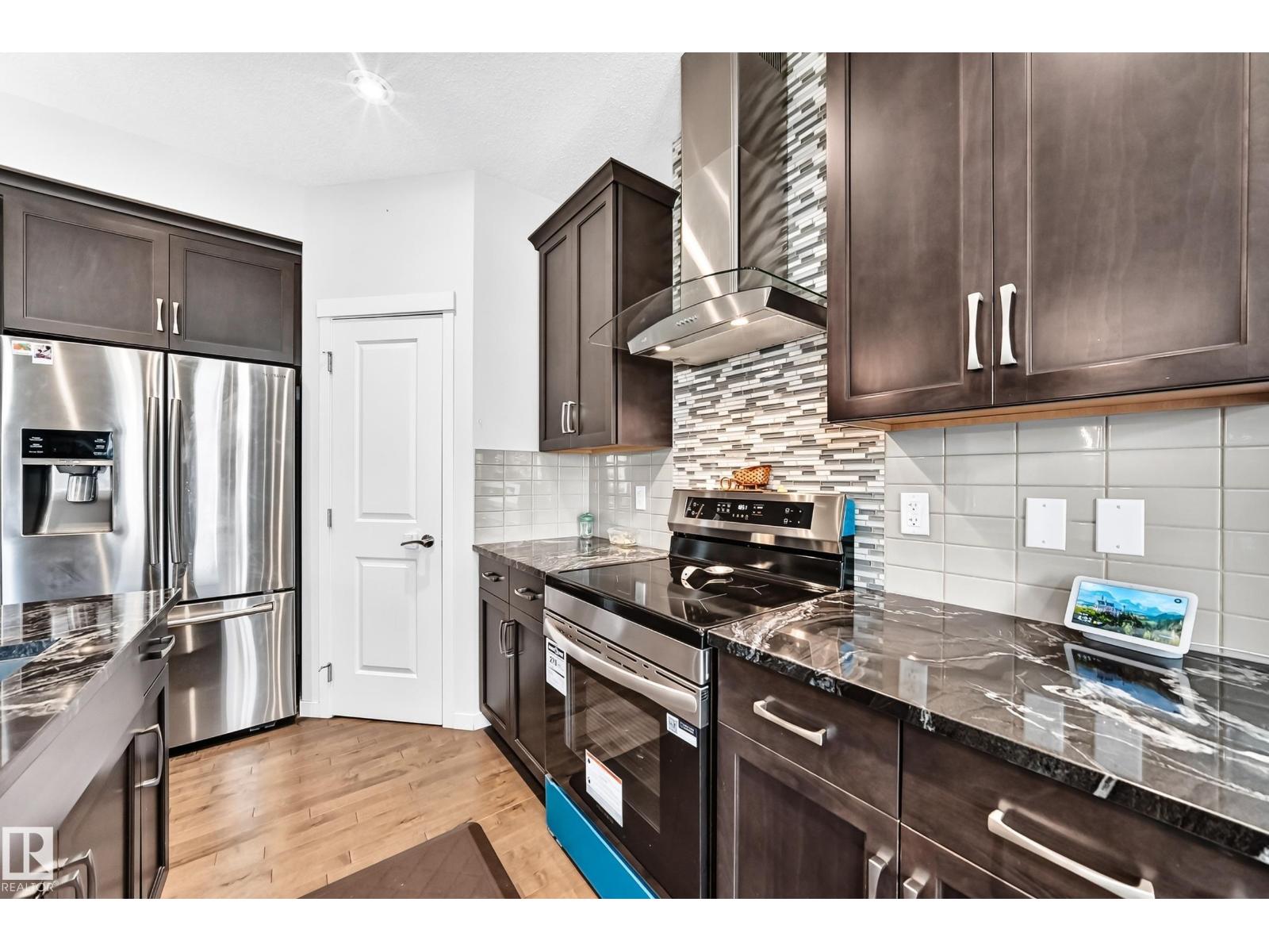 6122 175A AV NW - 11