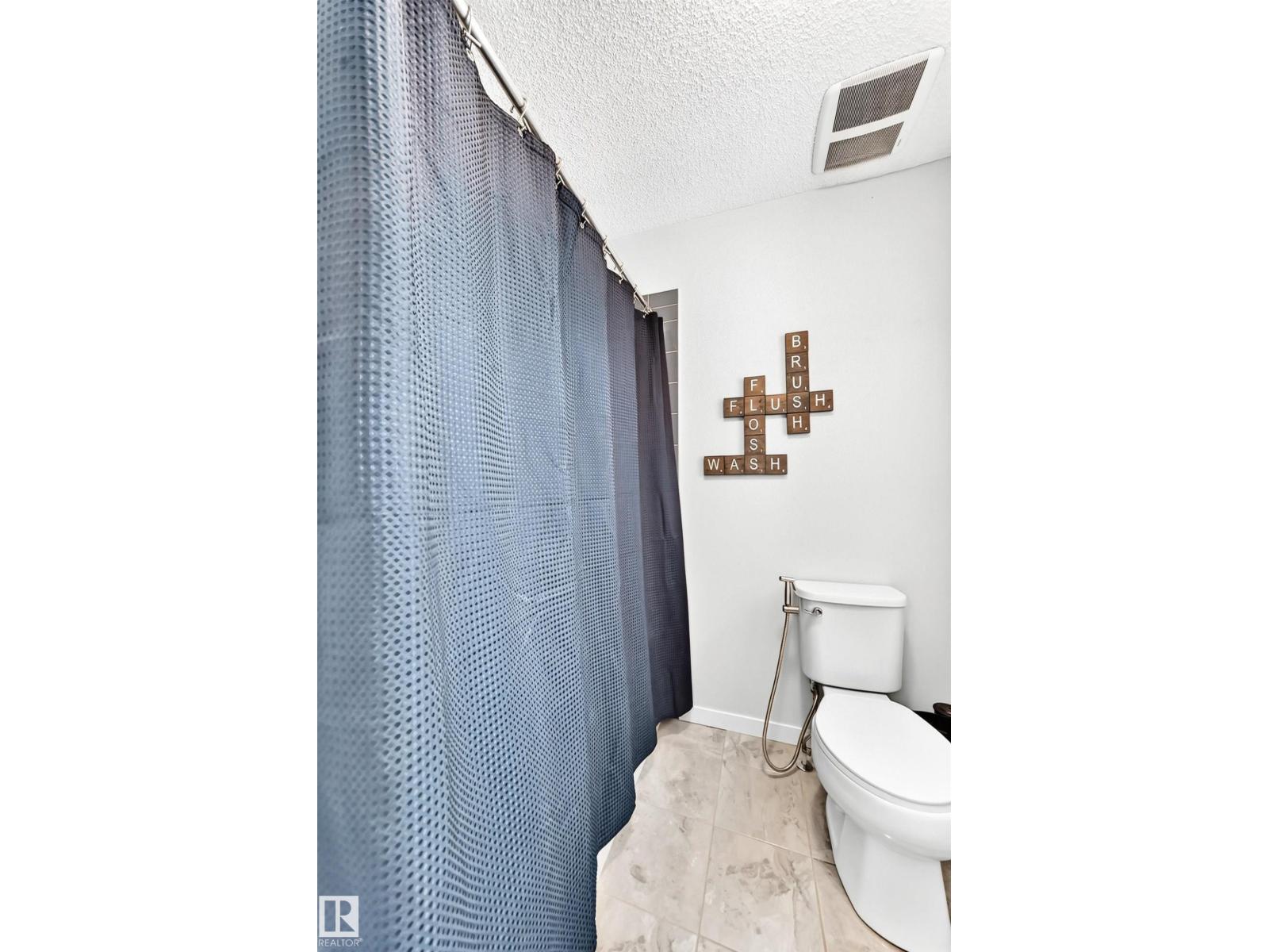 6122 175A AV NW - 37