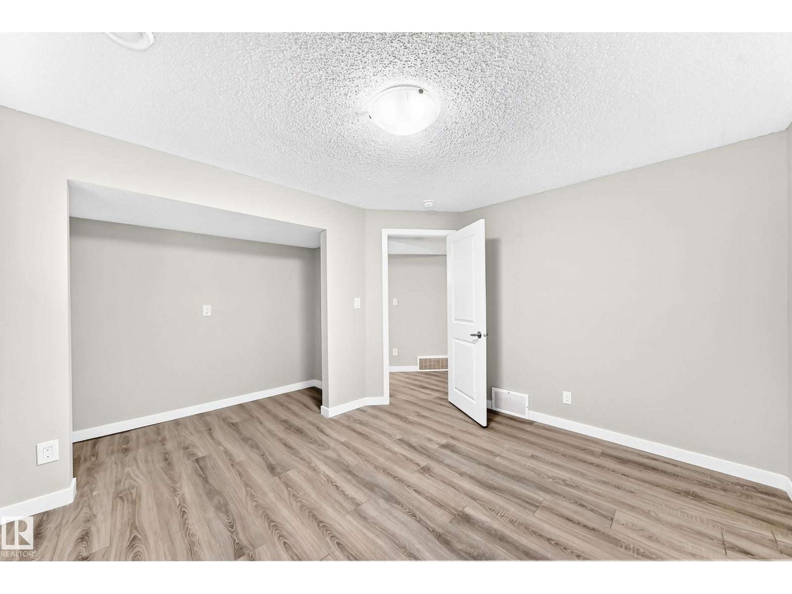 6122 175A AV NW - 41