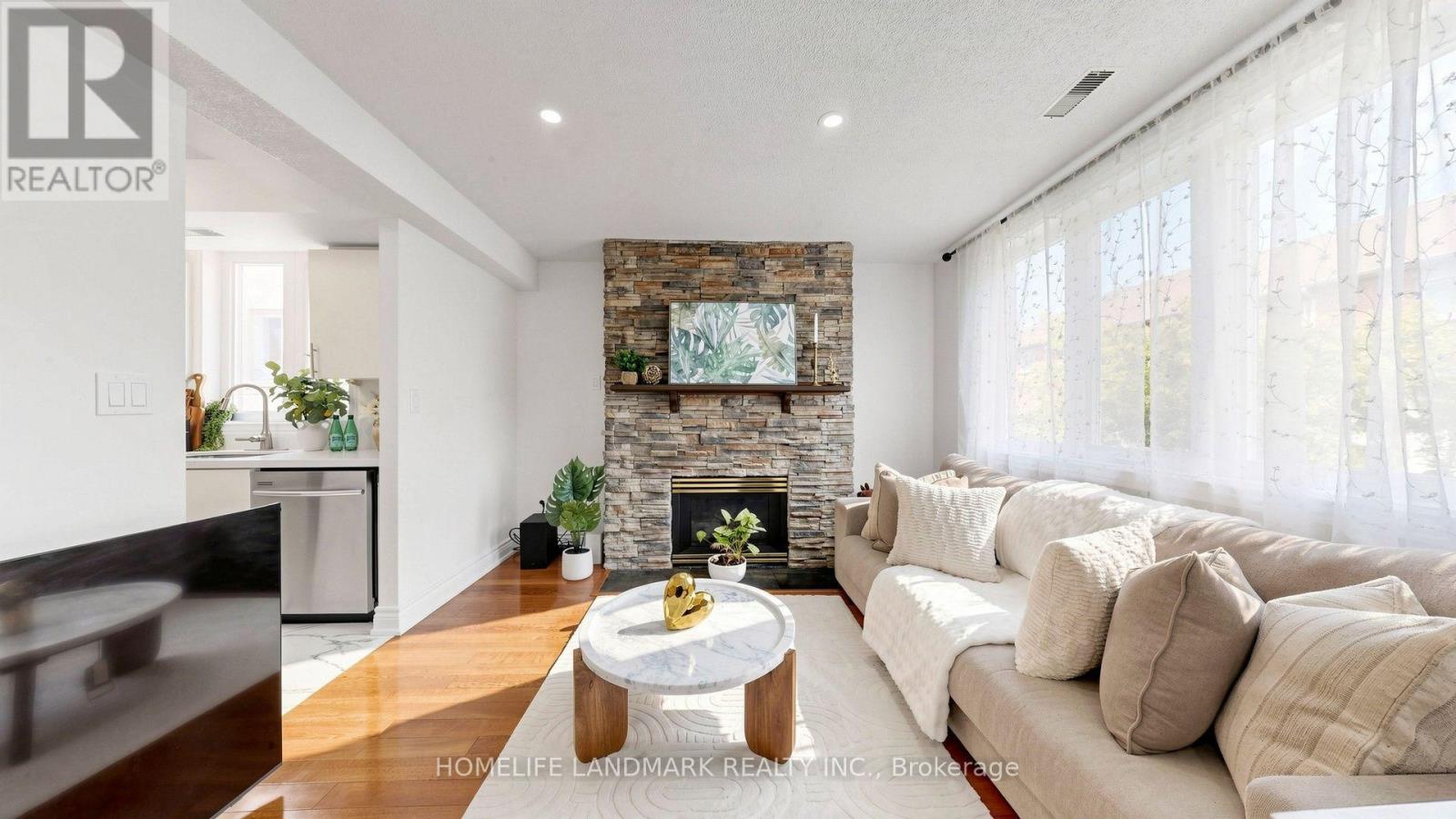 #318 75 WELDRICK ROAD E - 11