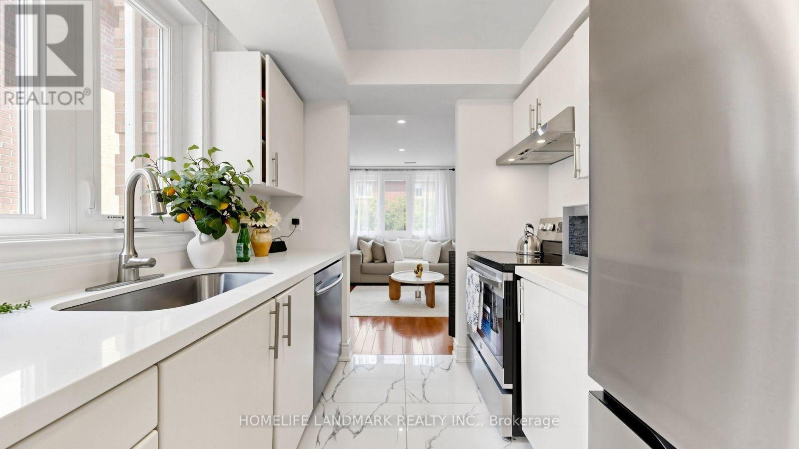#318 75 WELDRICK ROAD E - 15