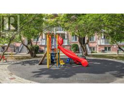 318 - 75 Weldrick Road E, Richmond Hill, ON L4C0H9 Photo 36