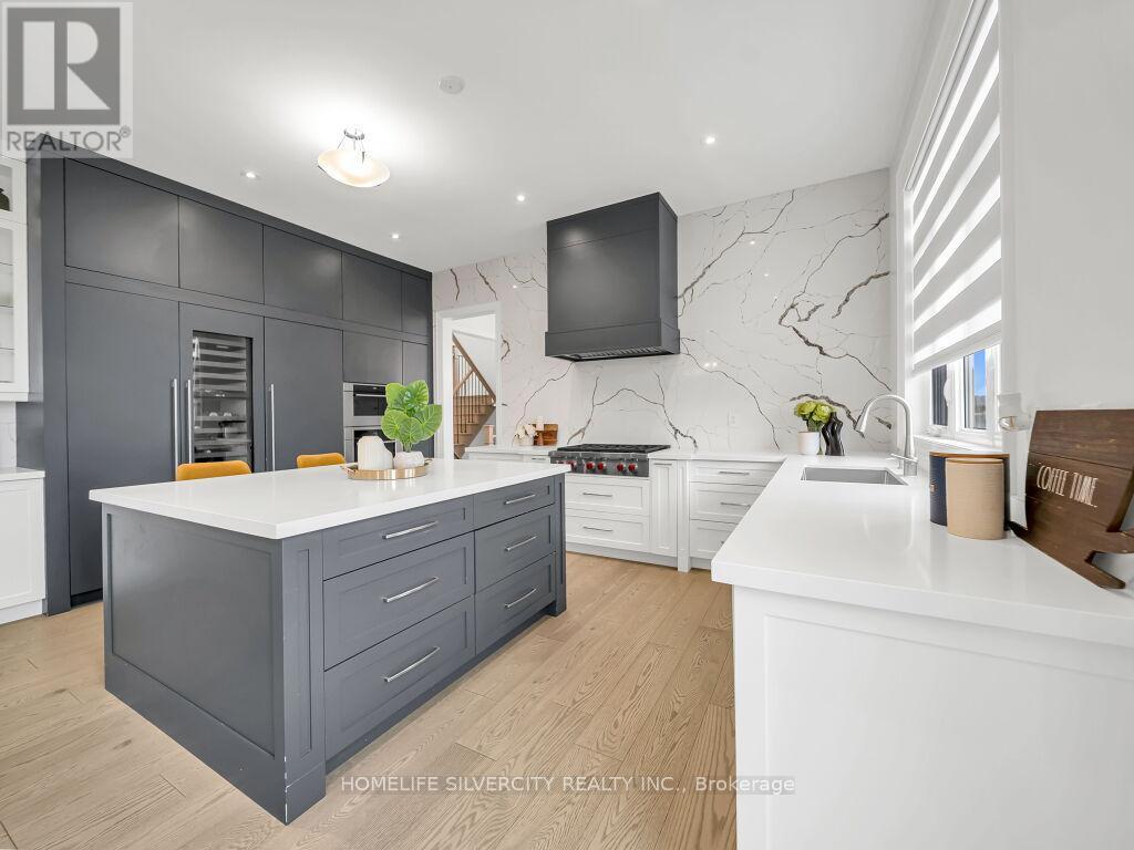 255 AMOS DRIVE - 16