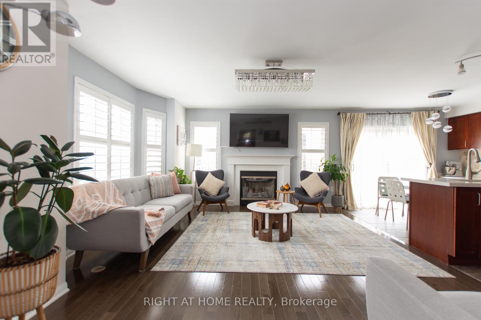 221 PROSSER CIRCLE - 10