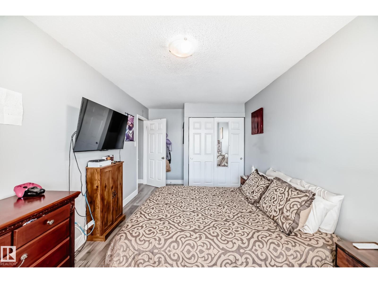 167 ROSELAND VG NW - 18