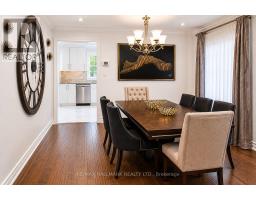 Family room - 92 Weldrick Road E, Richmond Hill, ON L4C8T7 Photo 6