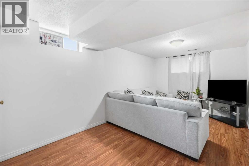 40 Penworth Place SE - 17