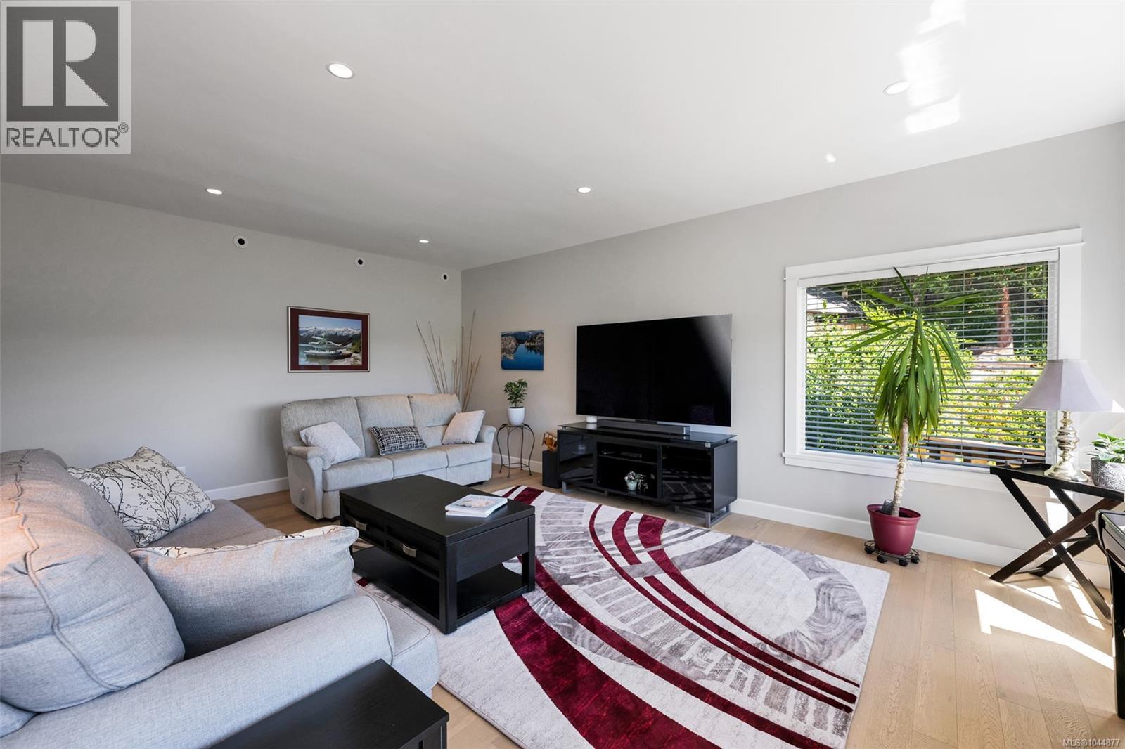 2717 Panda Place, Langford