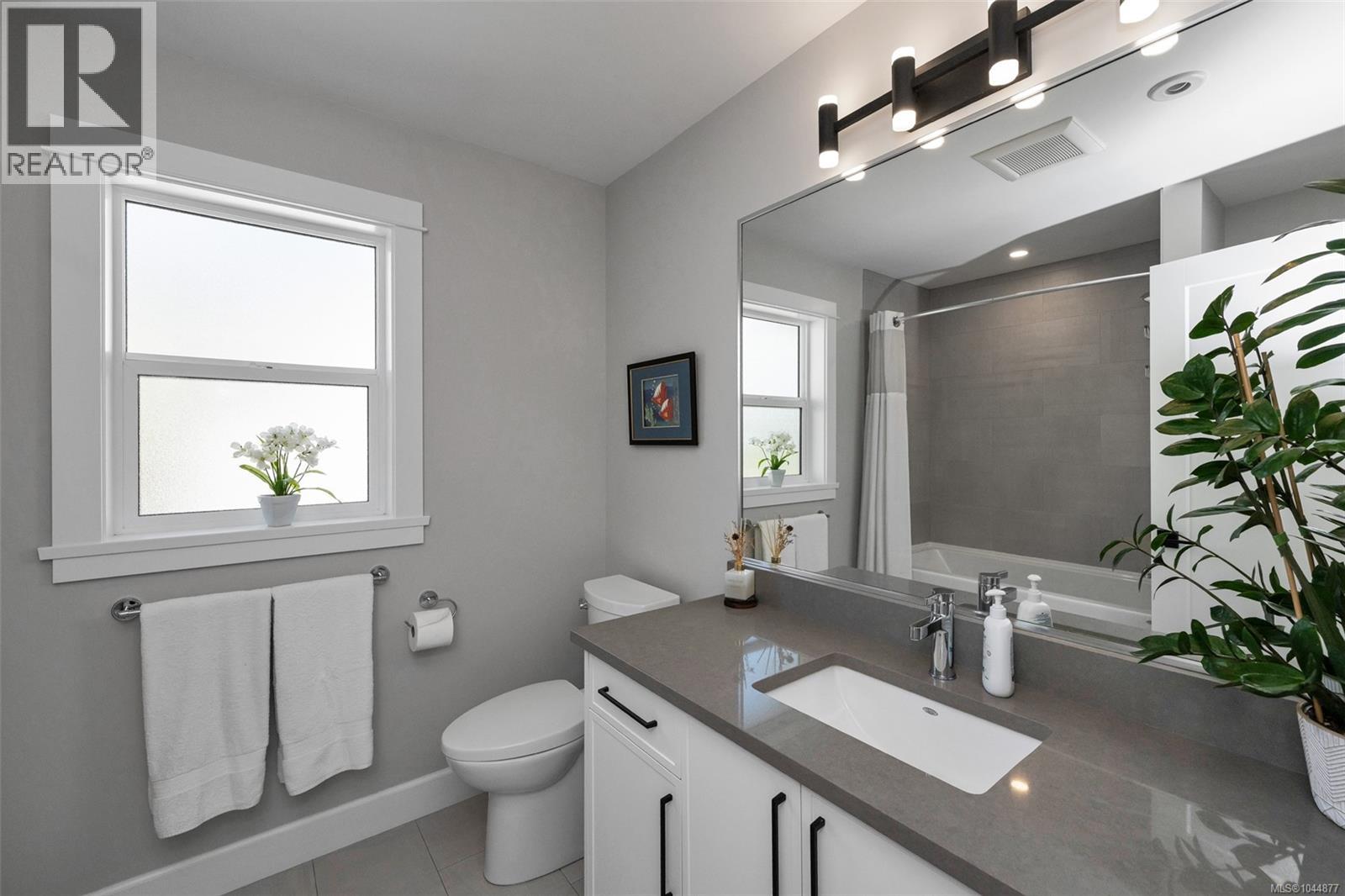  2717 Panda Place, Langford