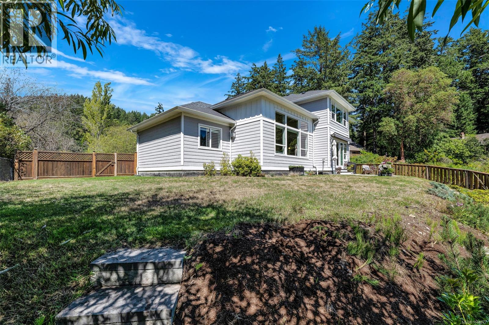  2717 Panda Place, Langford