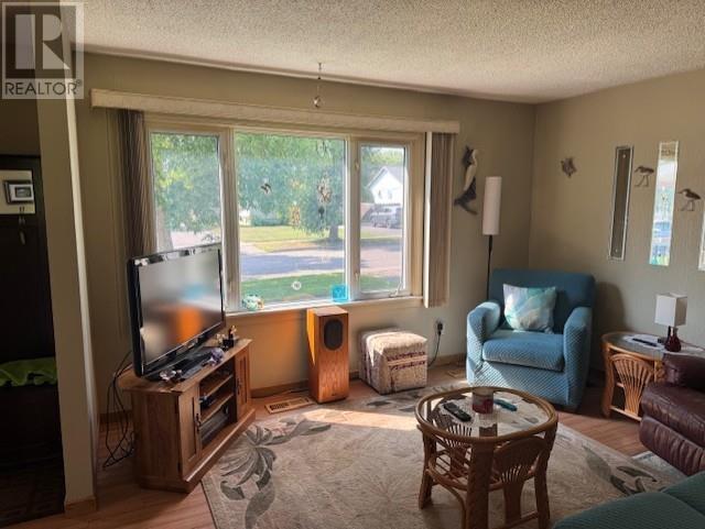 129 RAY BLVD - Image 4