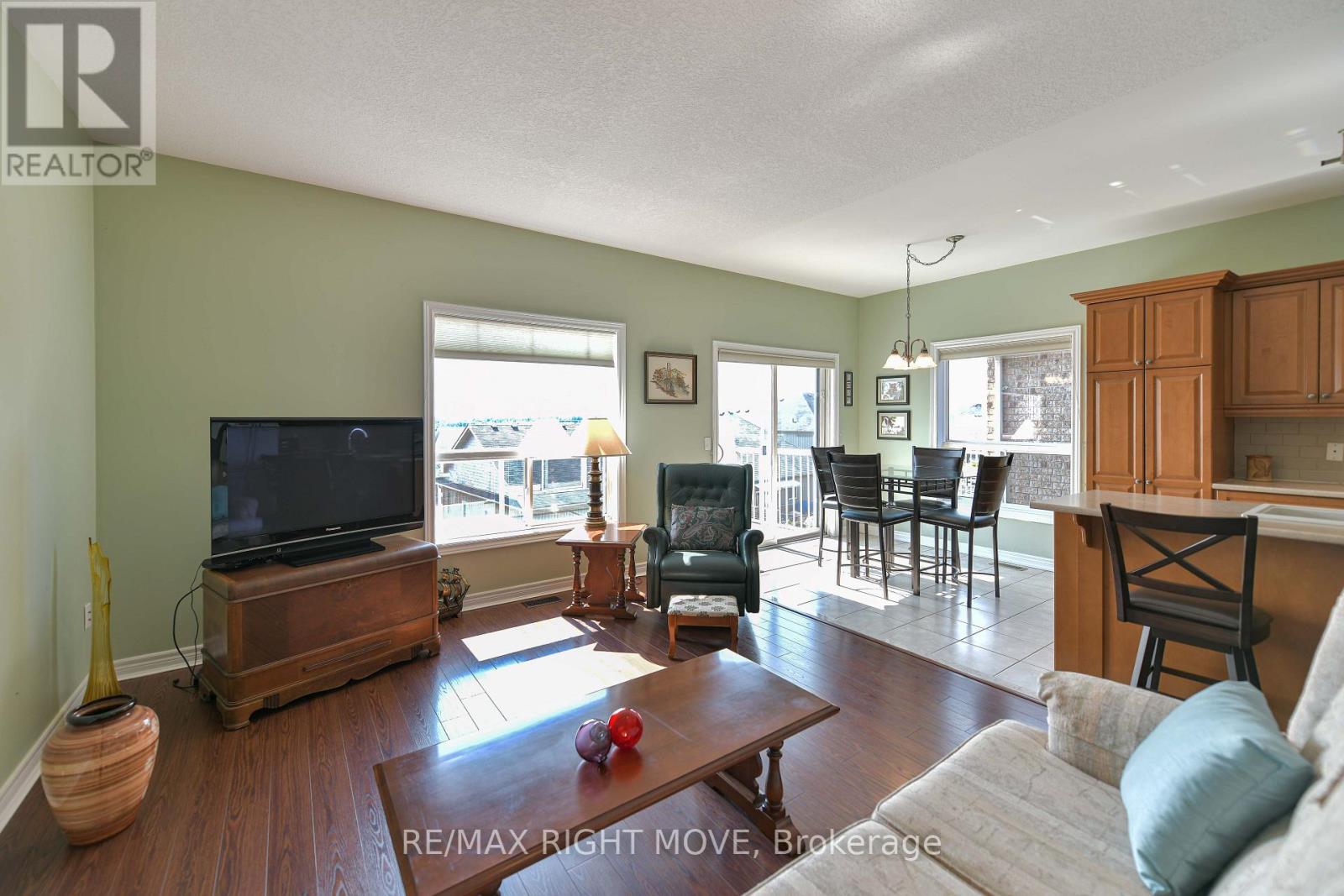 97 ATLANTIS DRIVE - Image 19