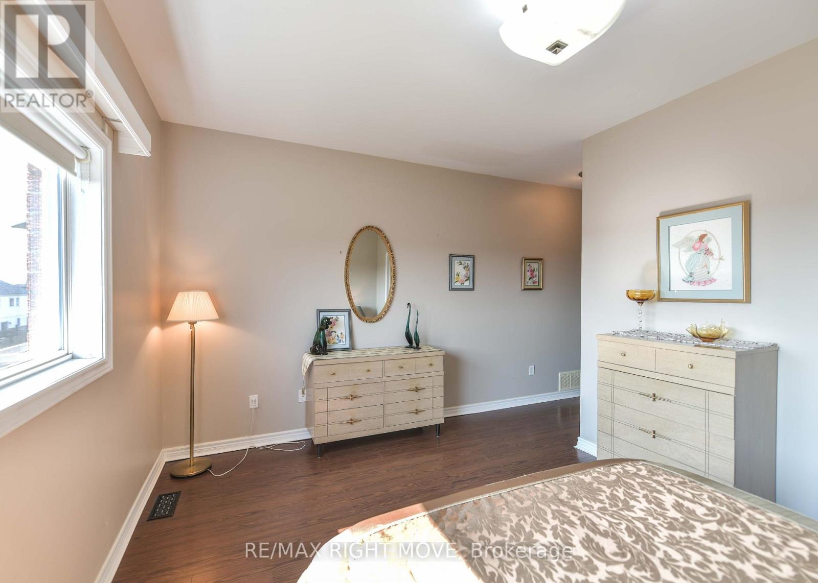 97 ATLANTIS DRIVE - Image 27