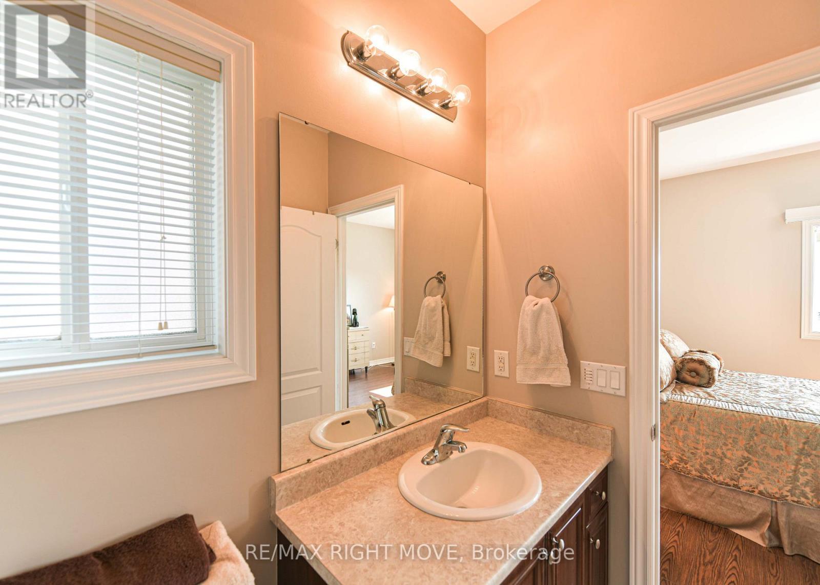 97 ATLANTIS DRIVE - Image 30