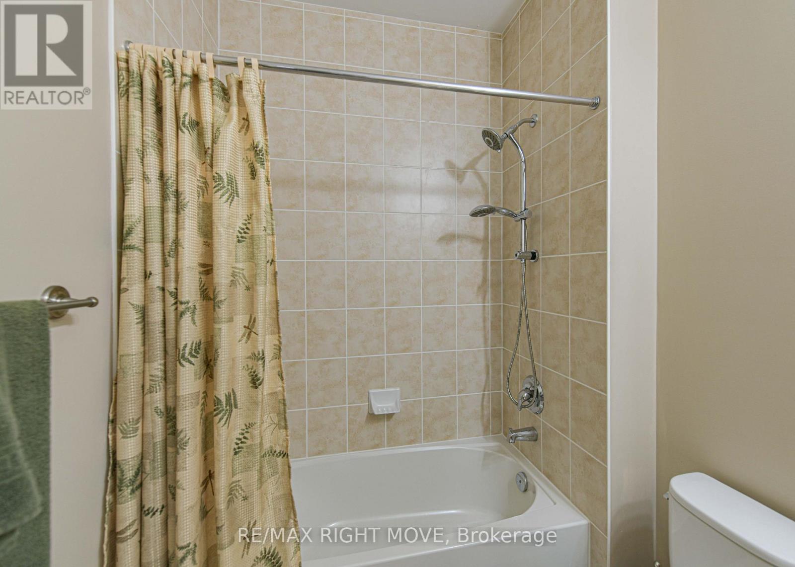 97 ATLANTIS DRIVE - 32