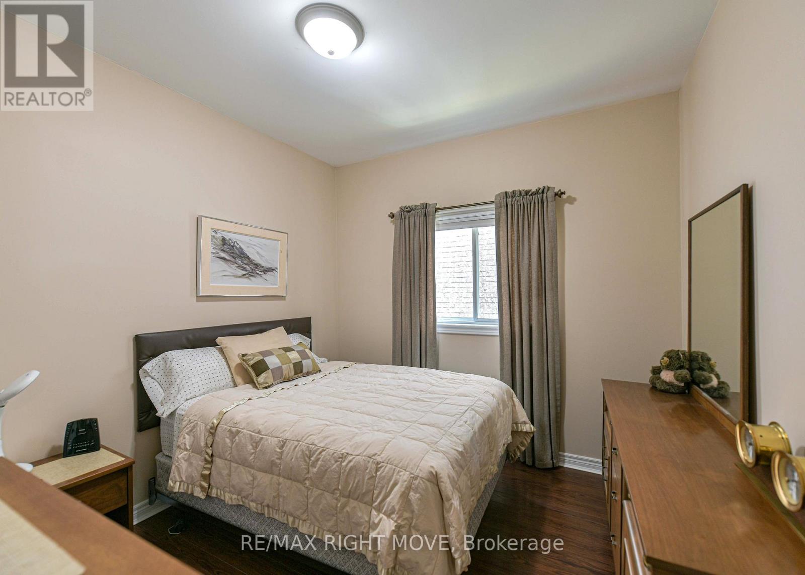 97 ATLANTIS DRIVE - Image 36