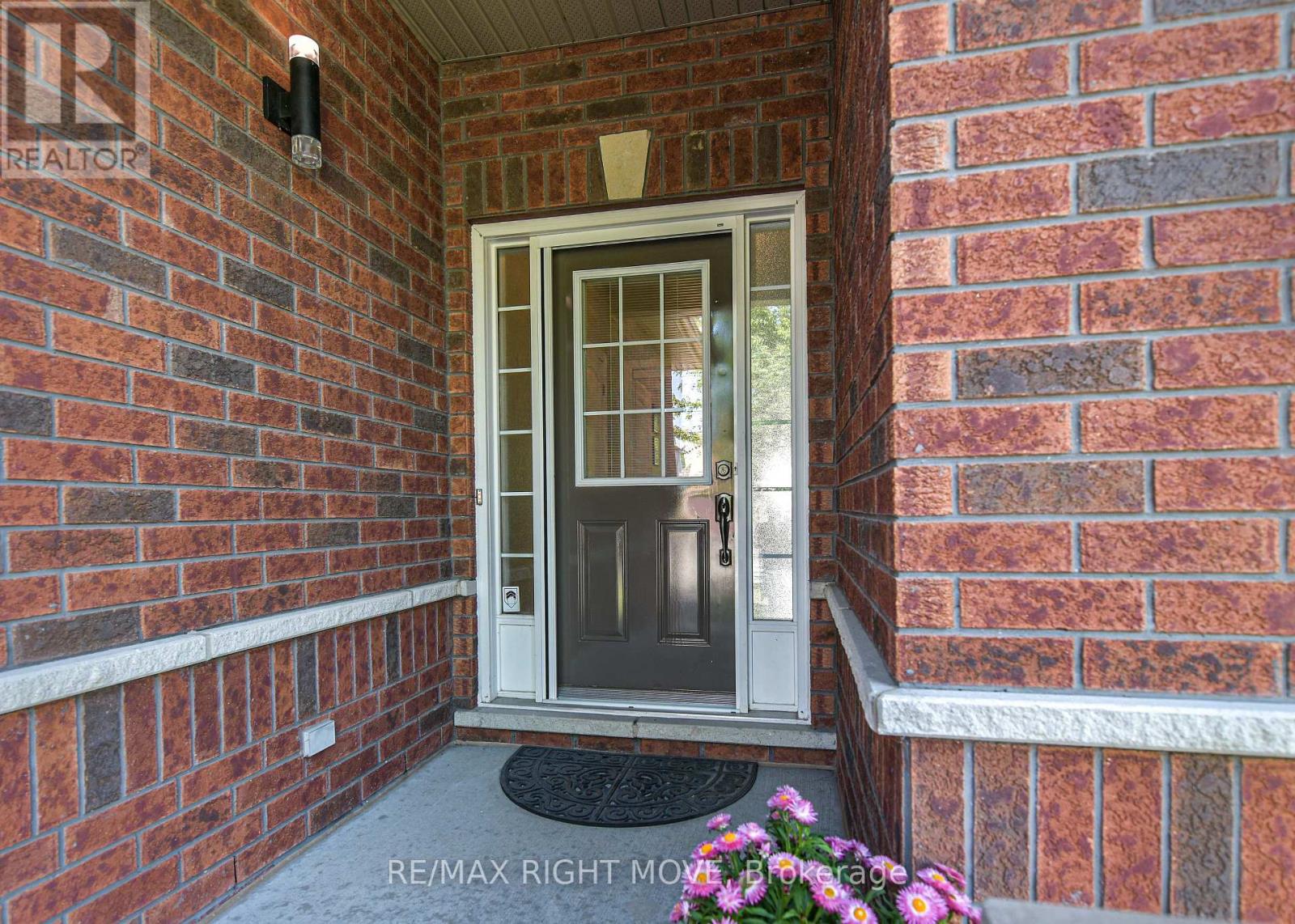 97 ATLANTIS DRIVE - Image 4