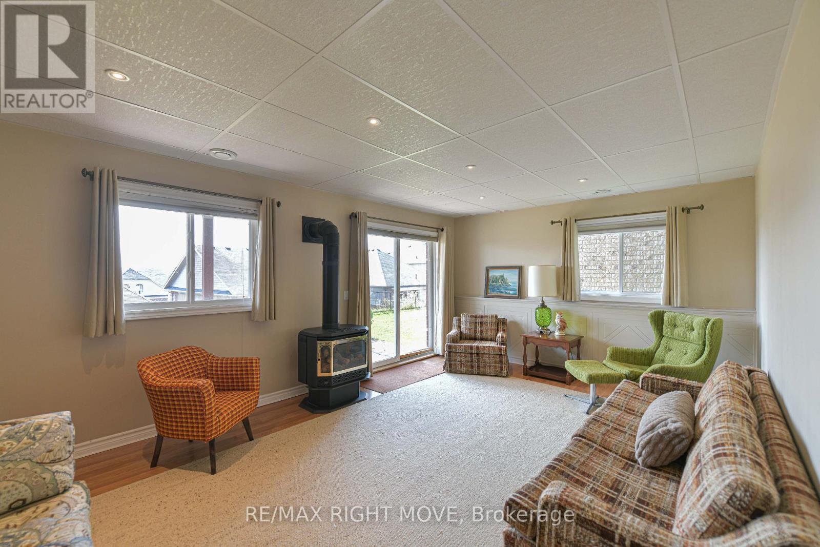 97 ATLANTIS DRIVE - Image 44