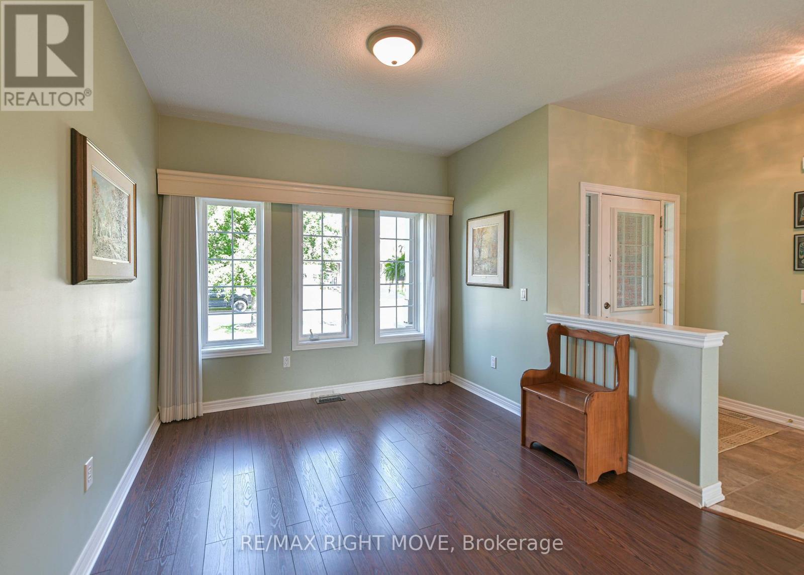 97 ATLANTIS DRIVE - Image 8