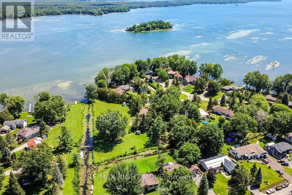 3263 SHOREVIEW DRIVE - 33