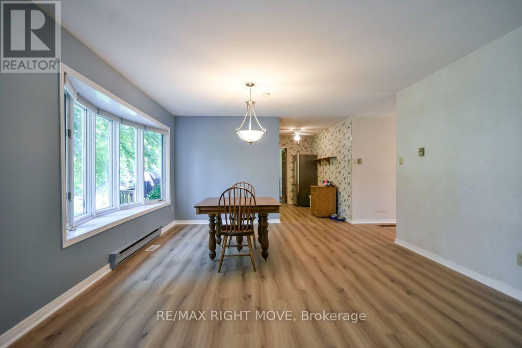 3263 SHOREVIEW DRIVE - 8