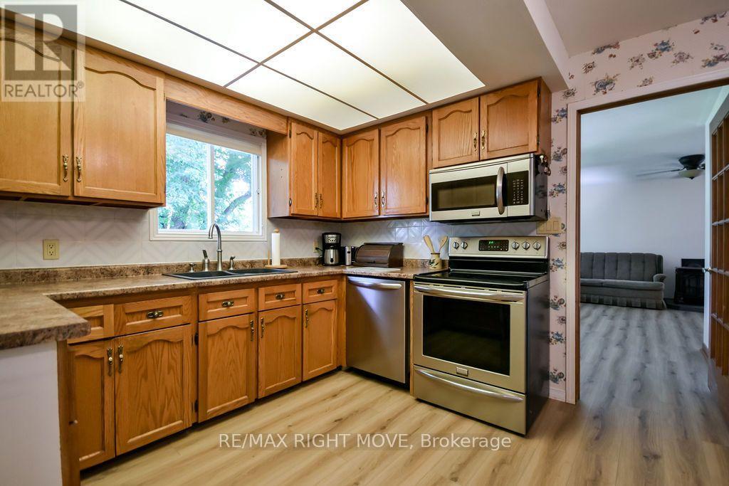 3263 SHOREVIEW DRIVE - 9