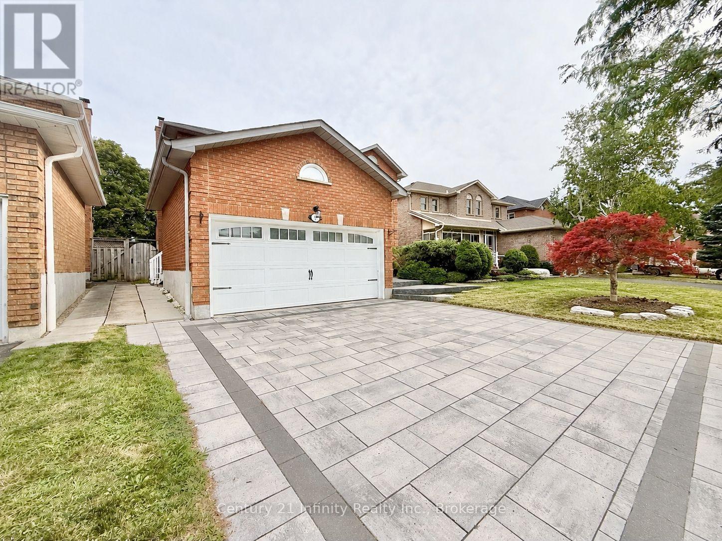 11 MEADOWGLEN DRIVE