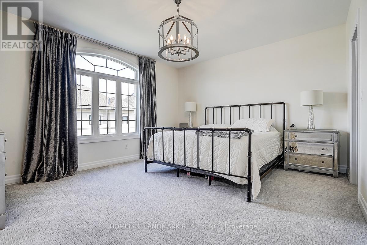 56 BOTELHO CIRCLE - 38