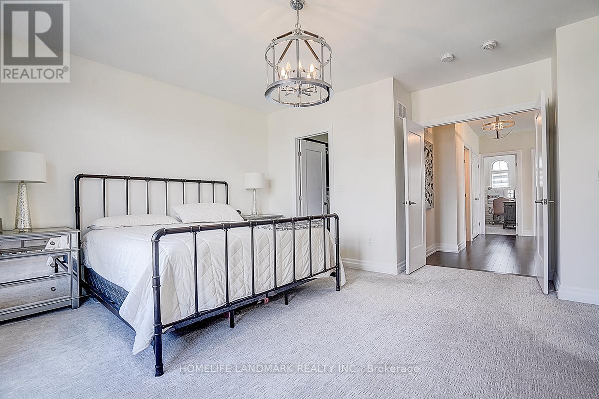 56 BOTELHO CIRCLE - 40