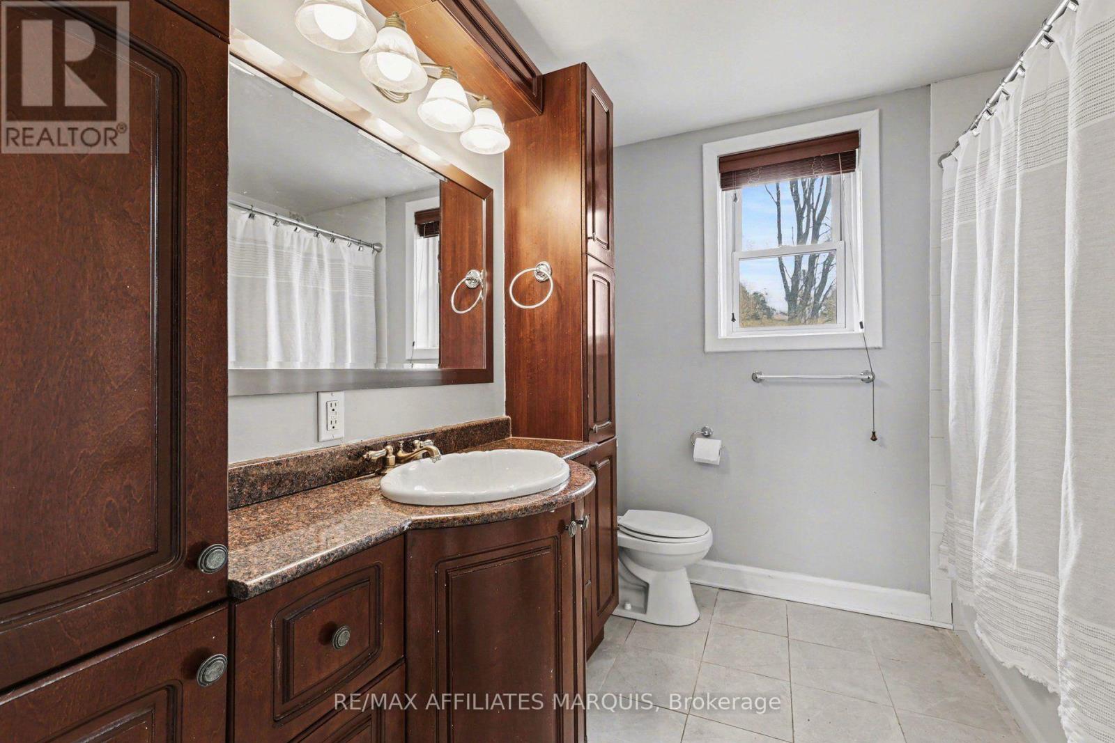 3 Bed, 2 Bath House for Sale in Ottawa – 6036 PERTH STREET, Ottawa – MLS# X13630050 - Image 16