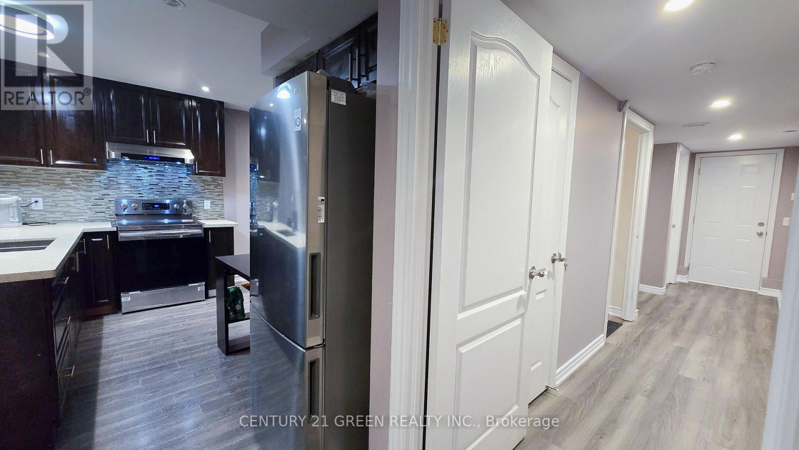 61 MAGDALAN CRESCENT - Image 37