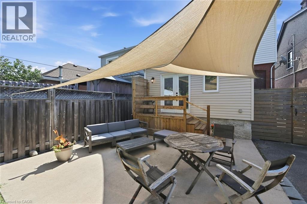 77 CAMERON Avenue N - 32