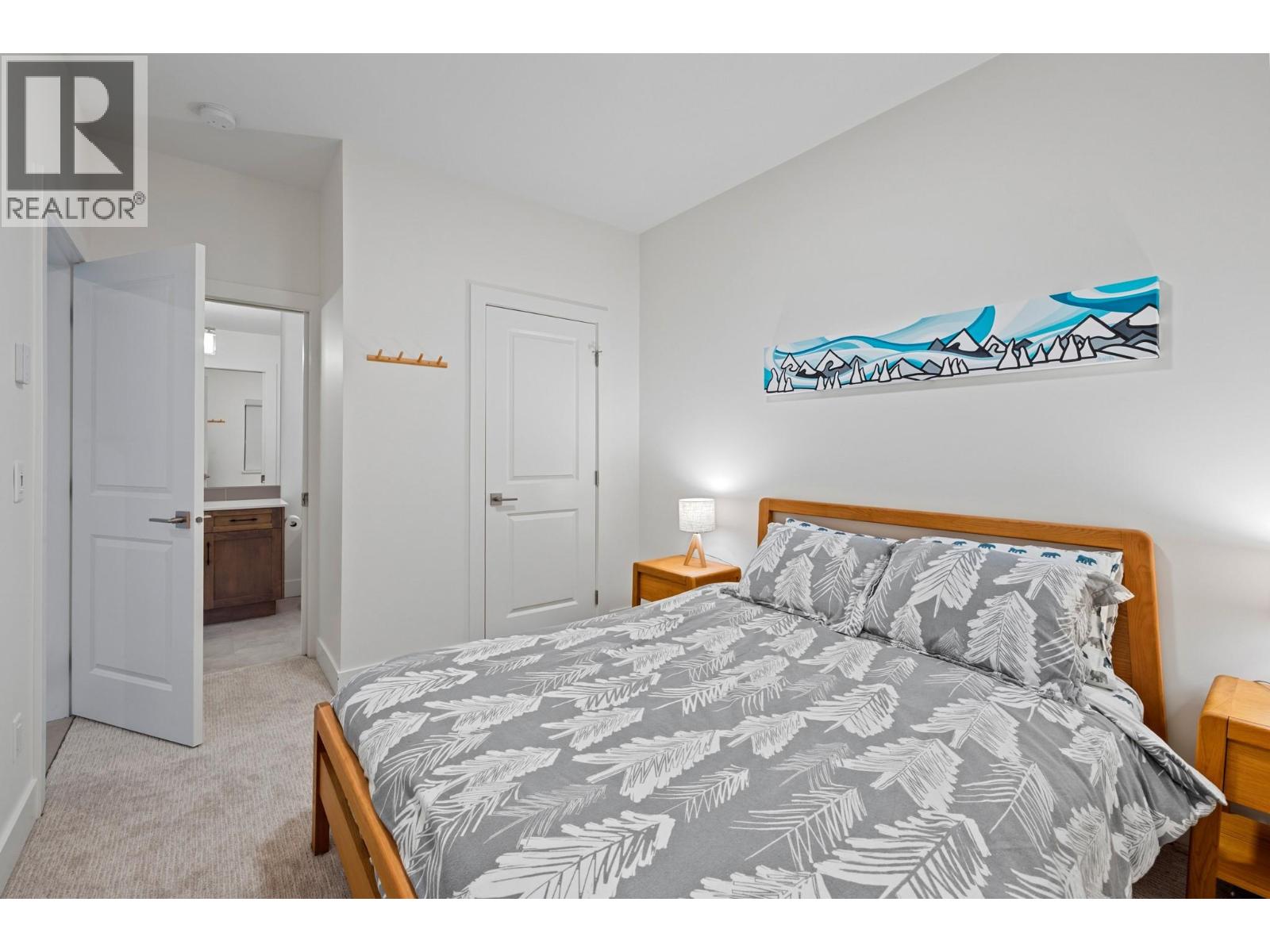 #8E 5075 Snowbird Way - 10