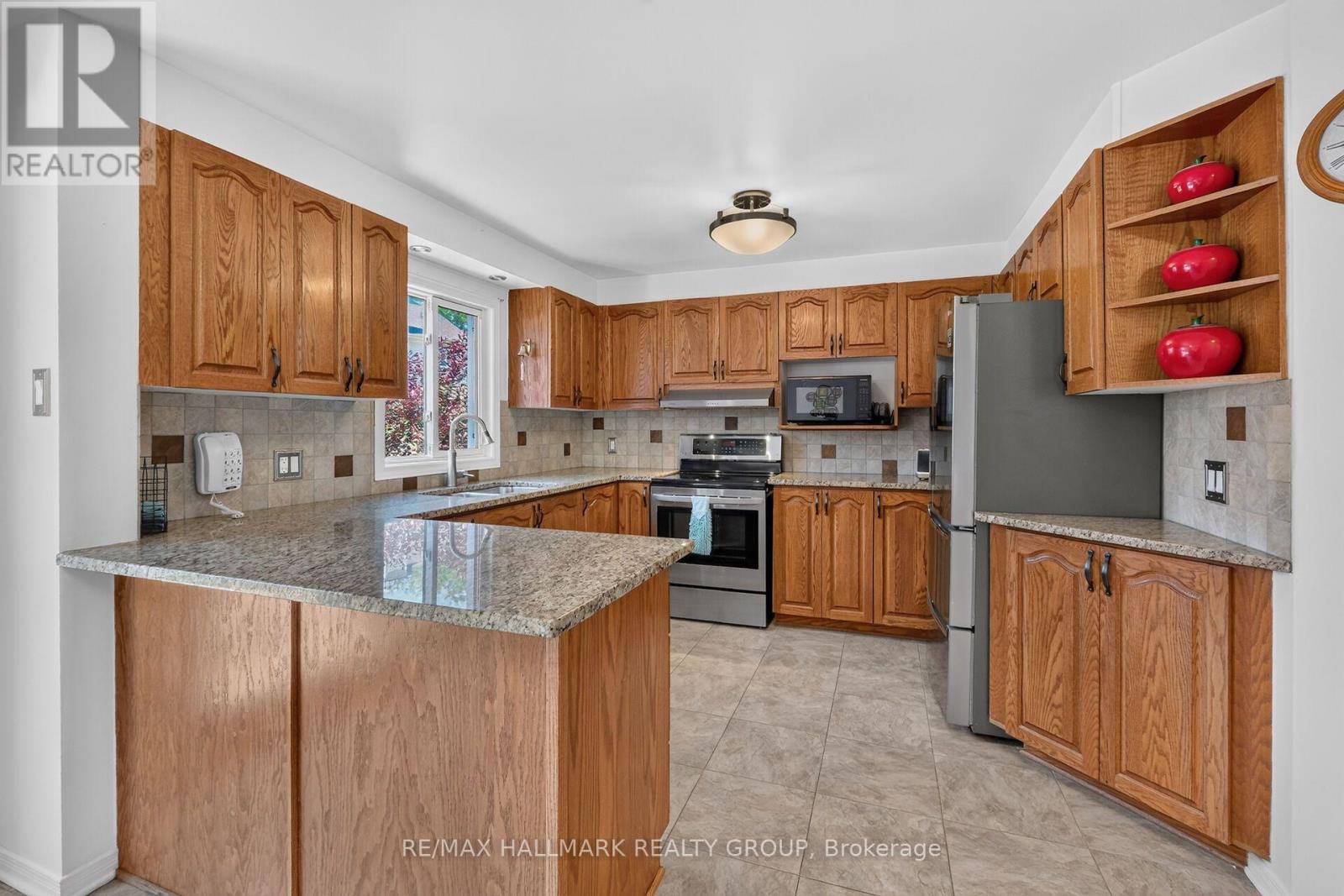 4 Bed, 3 Bath House for Sale in Ottawa – 6117 SILVERBIRCH STREET, Ottawa – MLS# X13577830 - Image 5