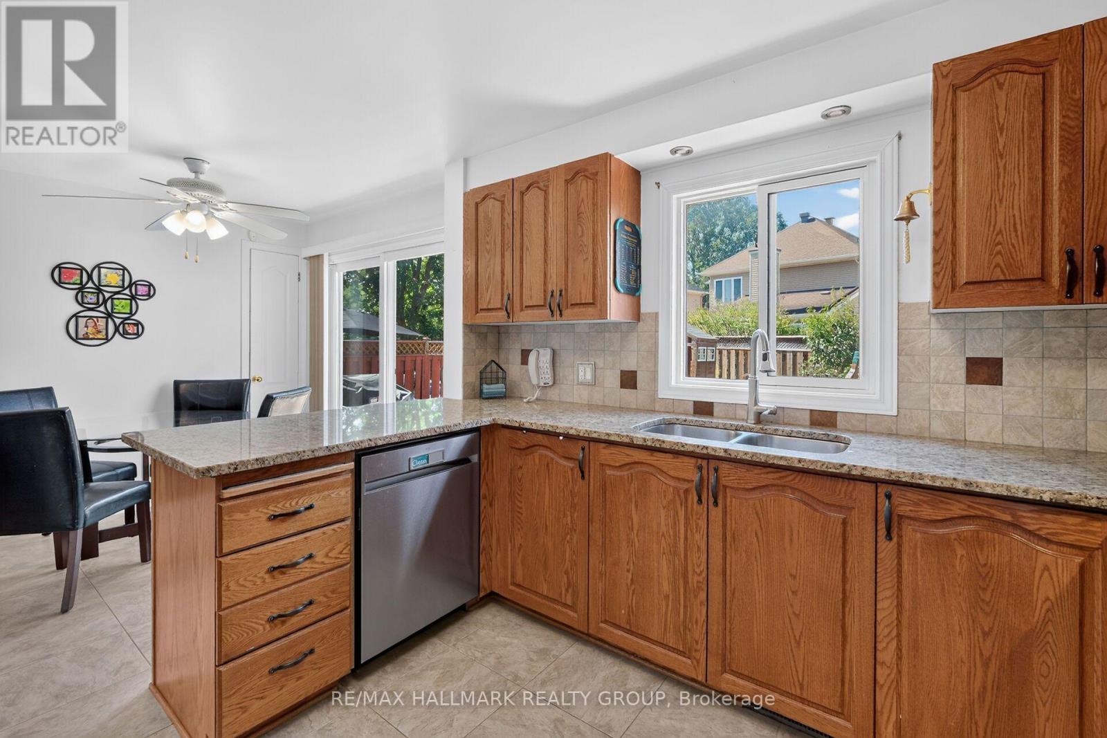 4 Bed, 3 Bath House for Sale in Ottawa – 6117 SILVERBIRCH STREET, Ottawa – MLS# X13577830 - Image 9