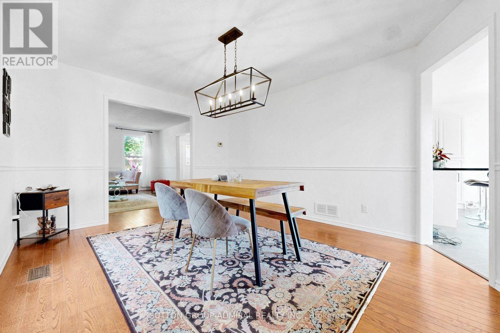 879 PEGGOTY CIRCLE - 11