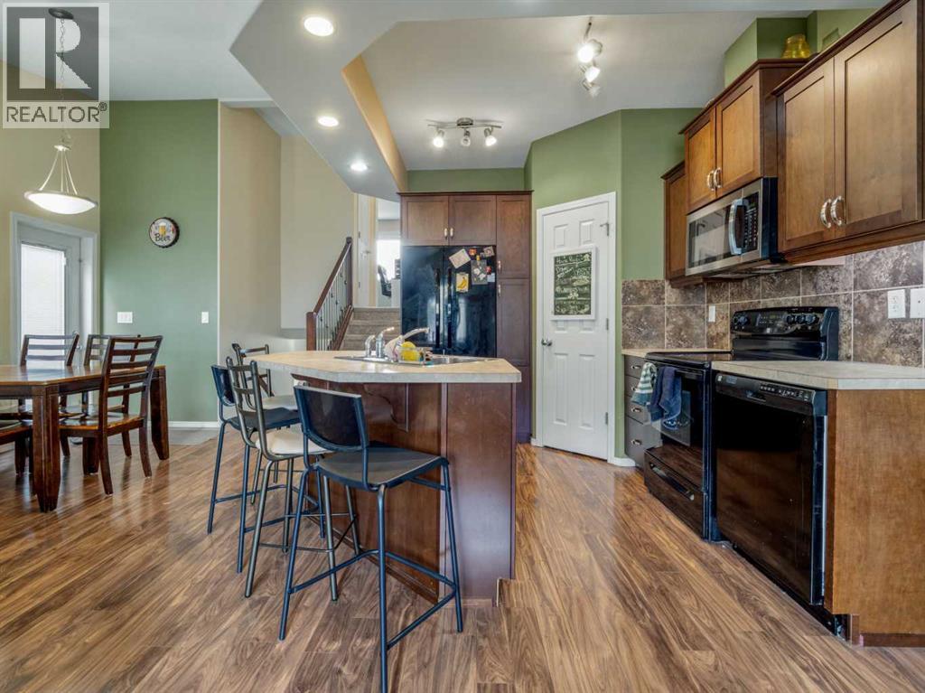 825 Silkstone Close West - Photo 9
