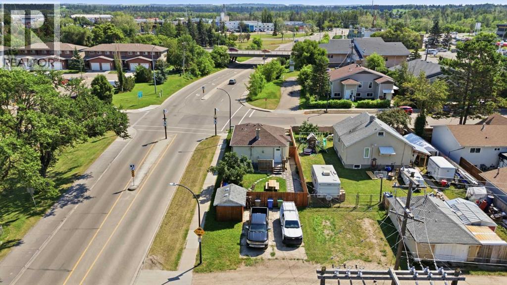 5928 51 Avenue - 34