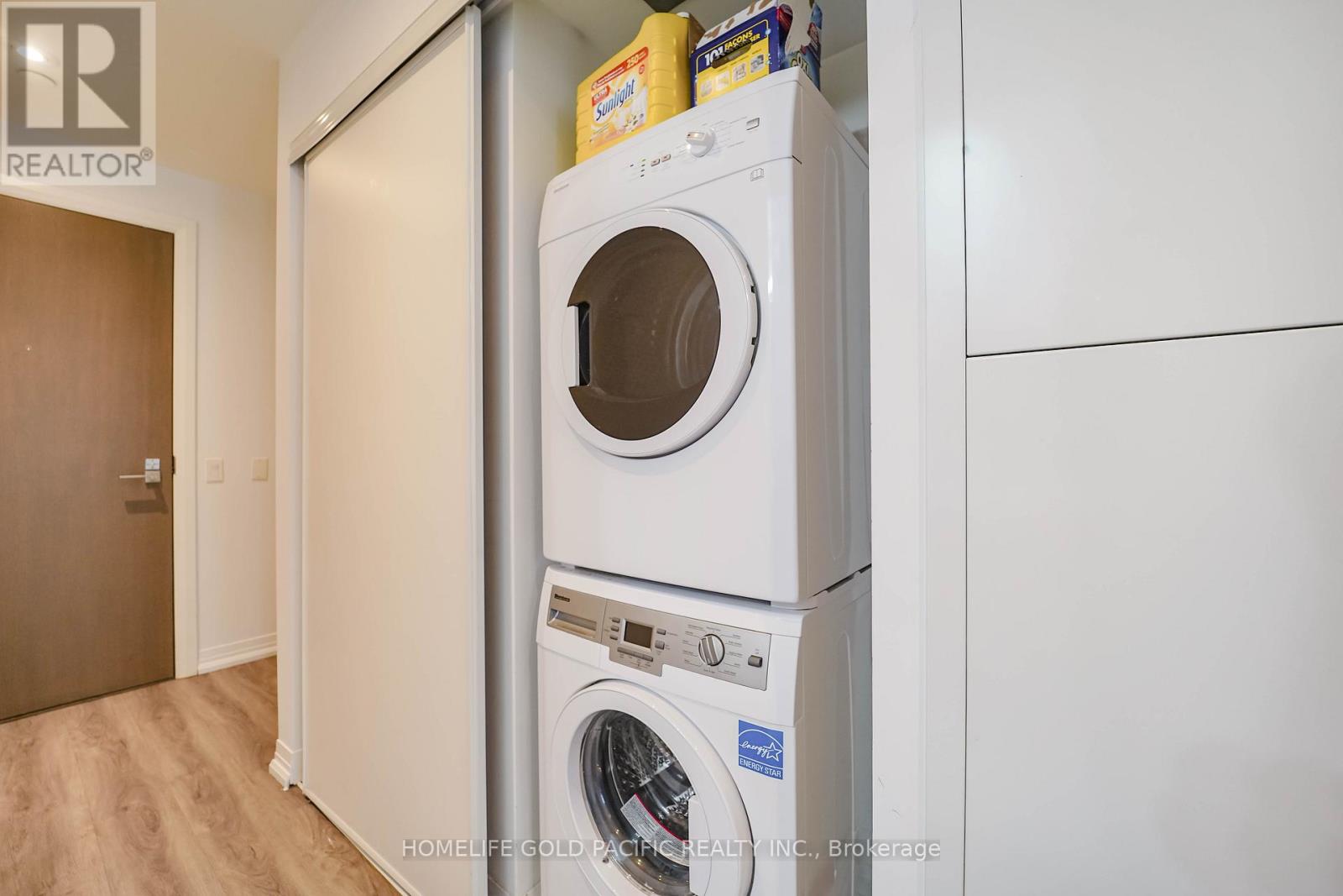 #925 251 JARVIS STREET - 24