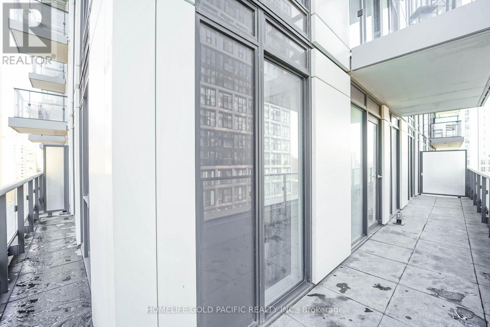 #925 251 JARVIS STREET - 25