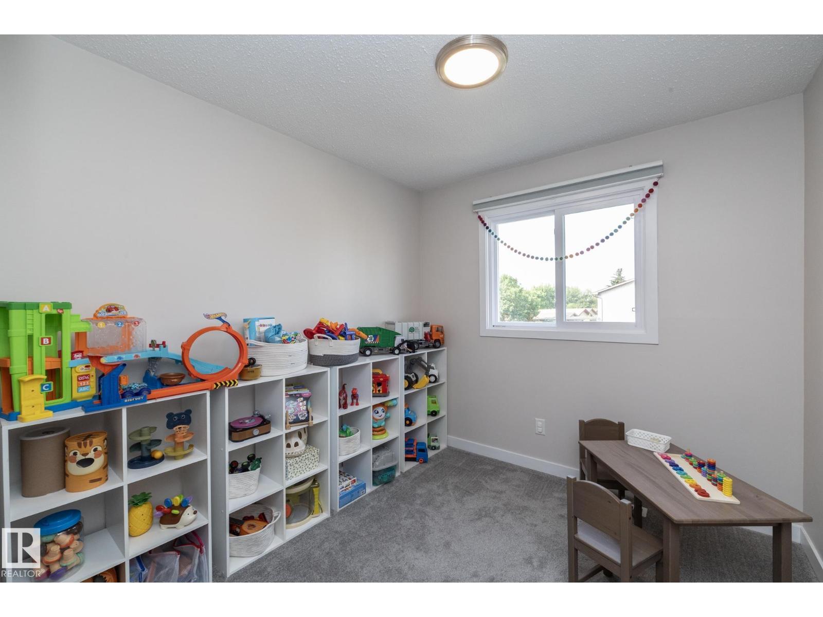 10552 Beaumaris RD NW - 24