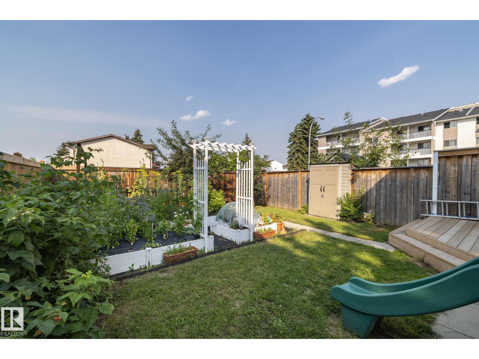 10552 Beaumaris RD NW - Image 30